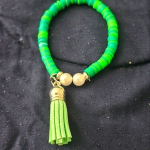 Beautiful  elastic  braclets all colors.